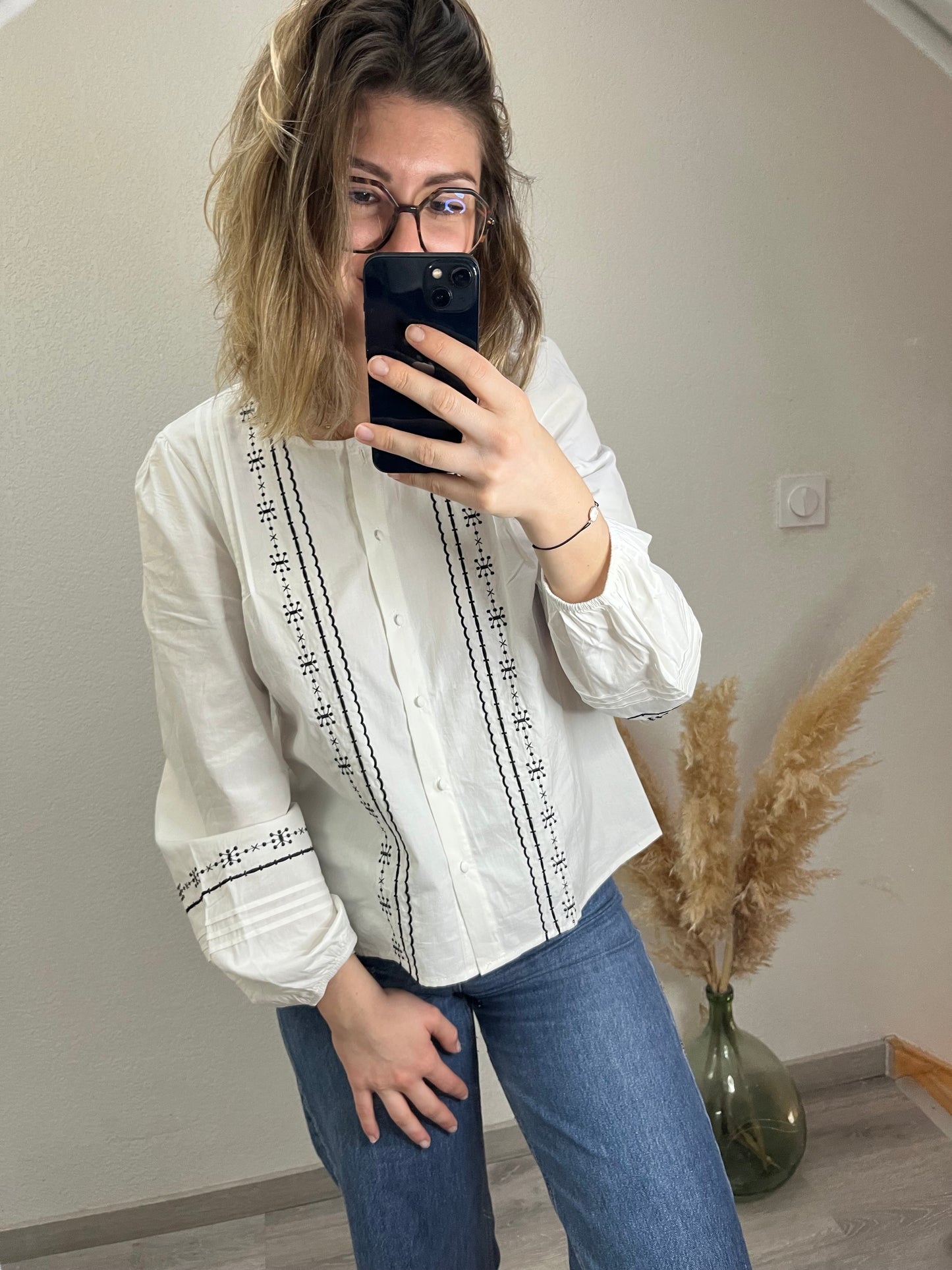 Blouse Romy blanche brodé 100% coton très Légère