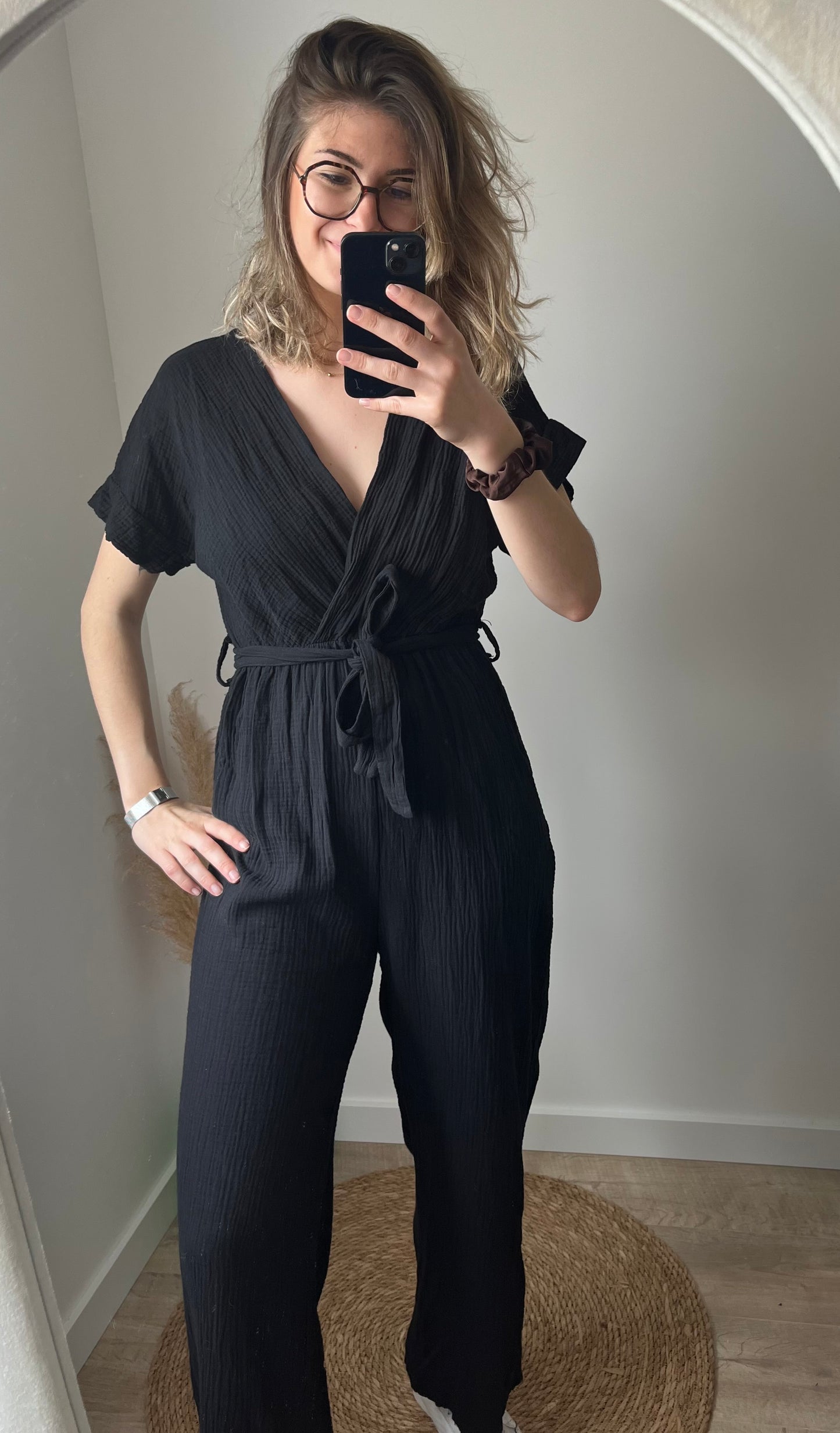 Col V cache coeur Pantalon, je mesure 1,74 m au niveau de la cheville