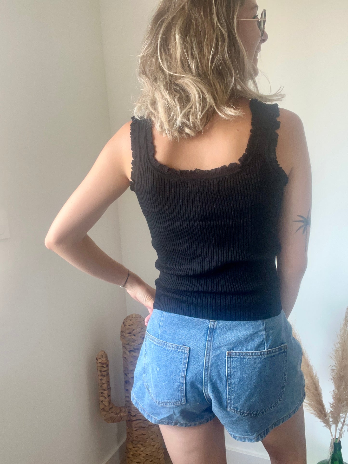 Debardeur femme noir ete en maille taille unique du 36 au 42