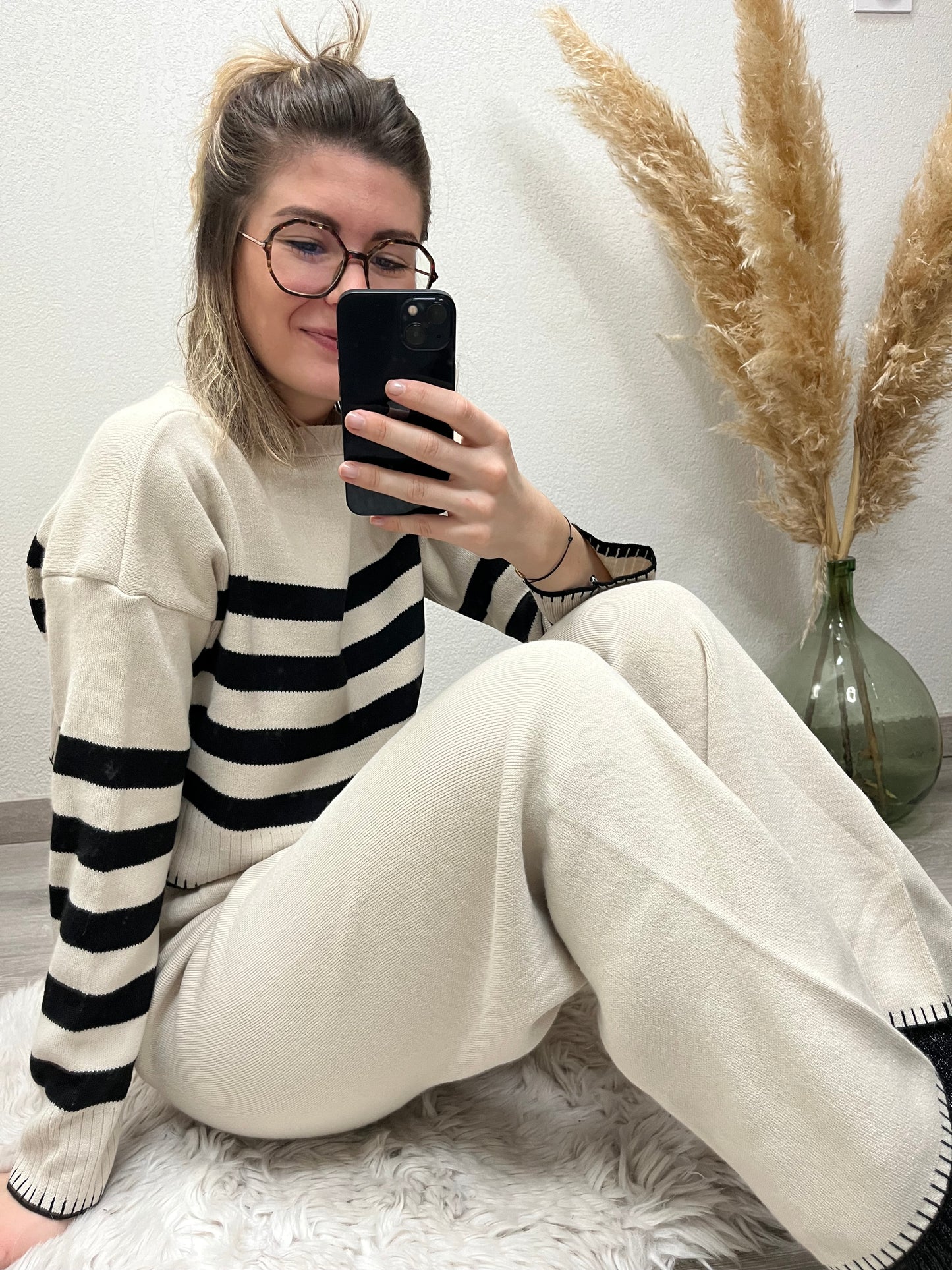 Très agréable à porter peut porter à l’intérieur comme un extérieur Taille très bien
