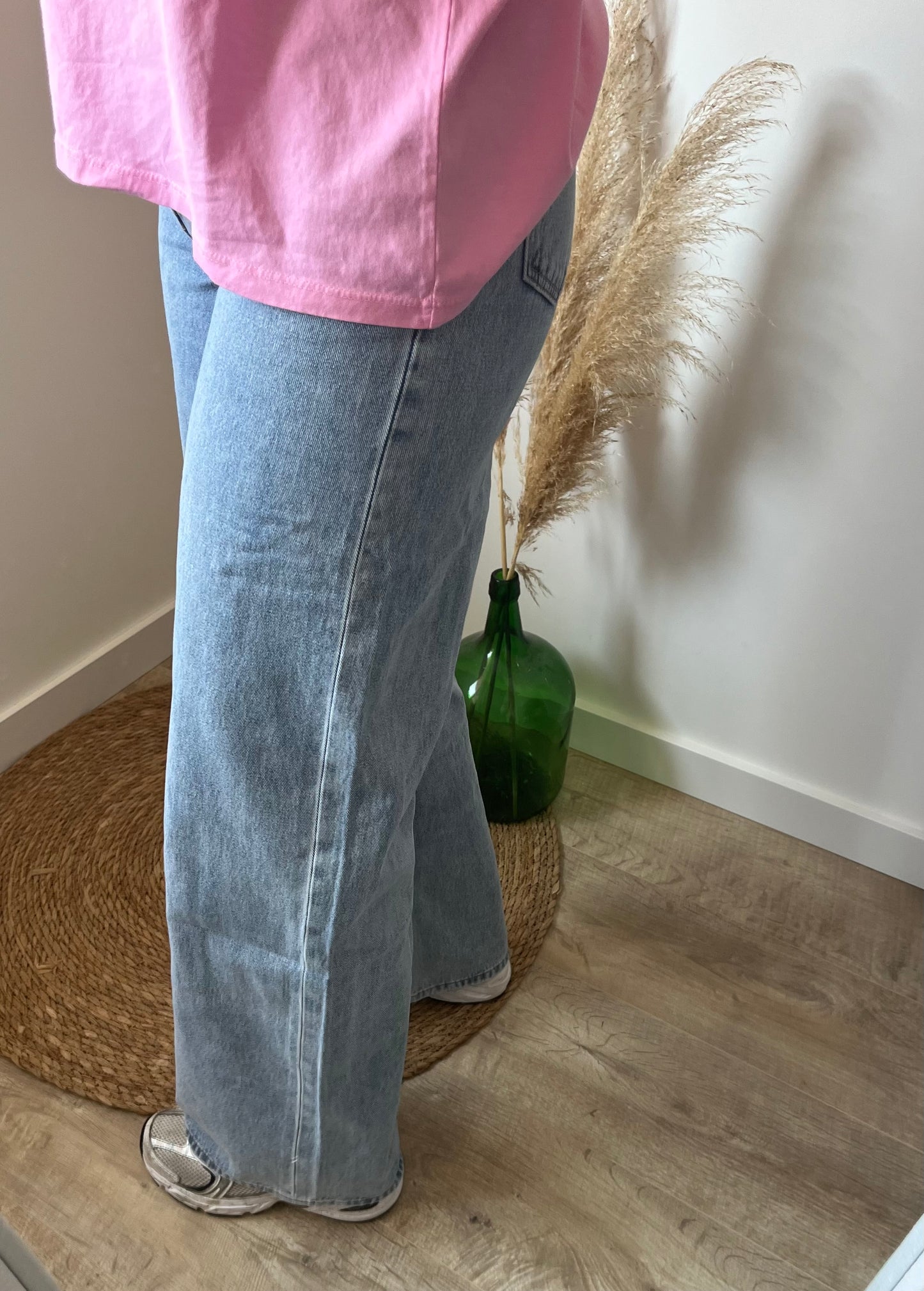 en polyester et en coton idéal pour. Toutes les saisons, hyper agréable à porter, taille, parfaitement bien épouse, parfaitement les formes du corps.