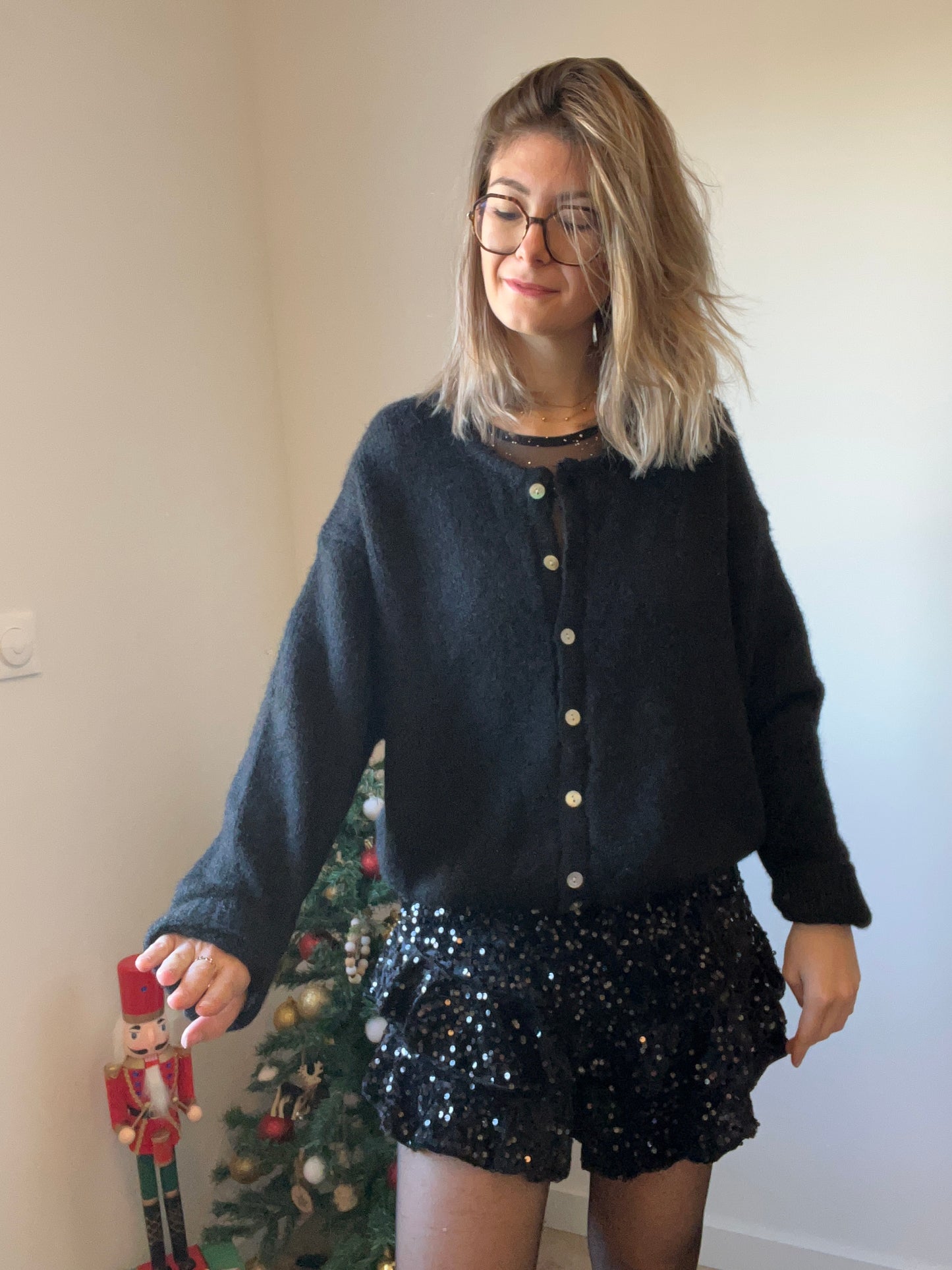 Idée de look avec le short Carla, un look très chic et à la fois décontracté