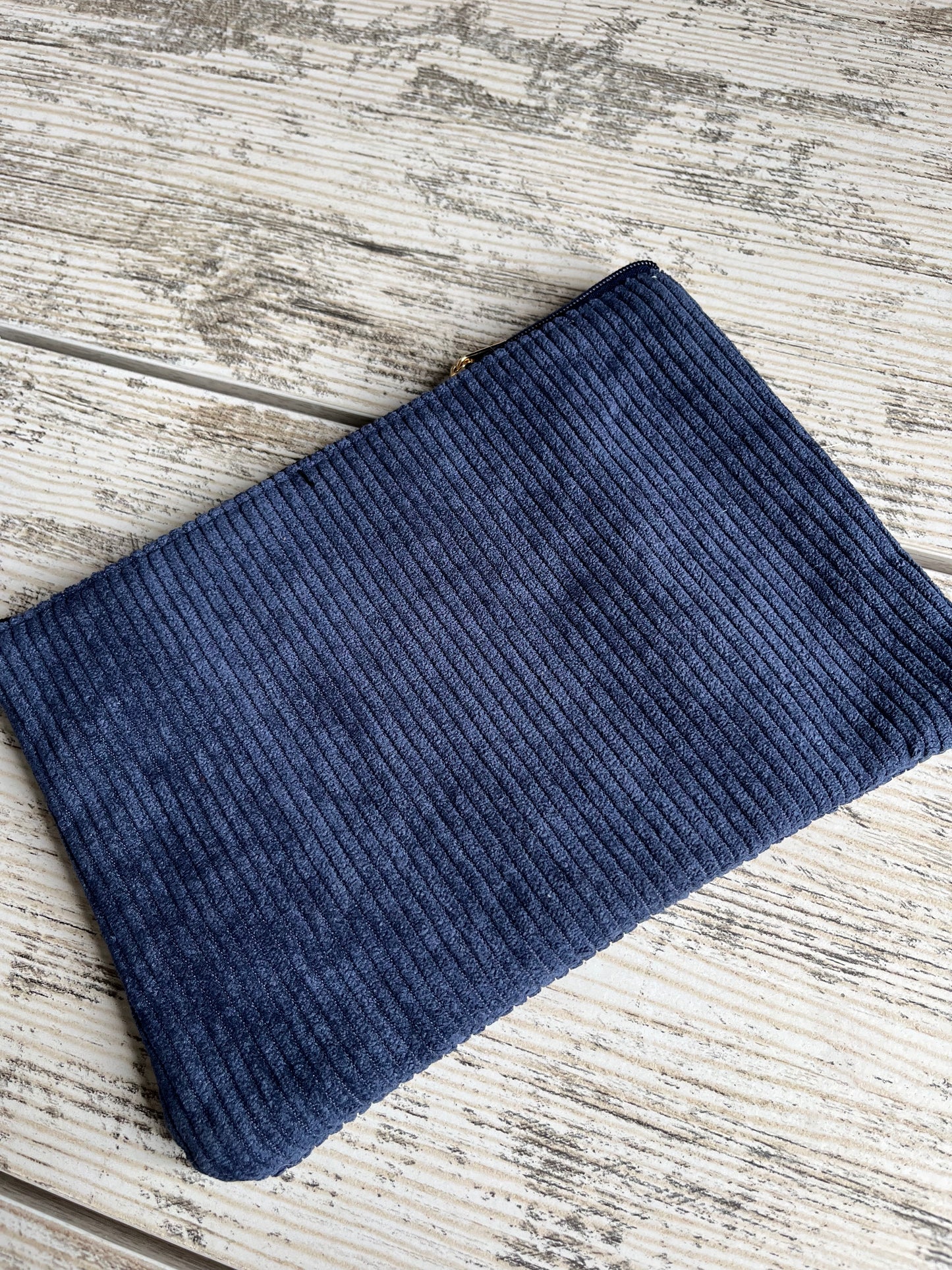 Pochette amour, couleur bleue foncée en polyester