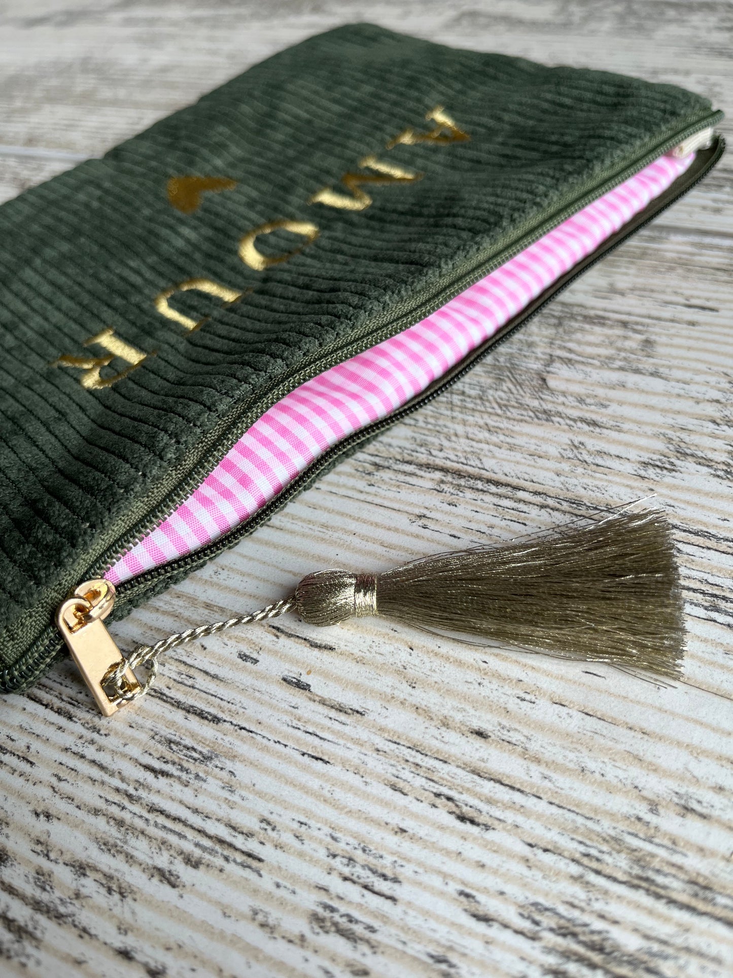 Pochette amour avec pompon très pratique intérieur, tissu Vichy rose