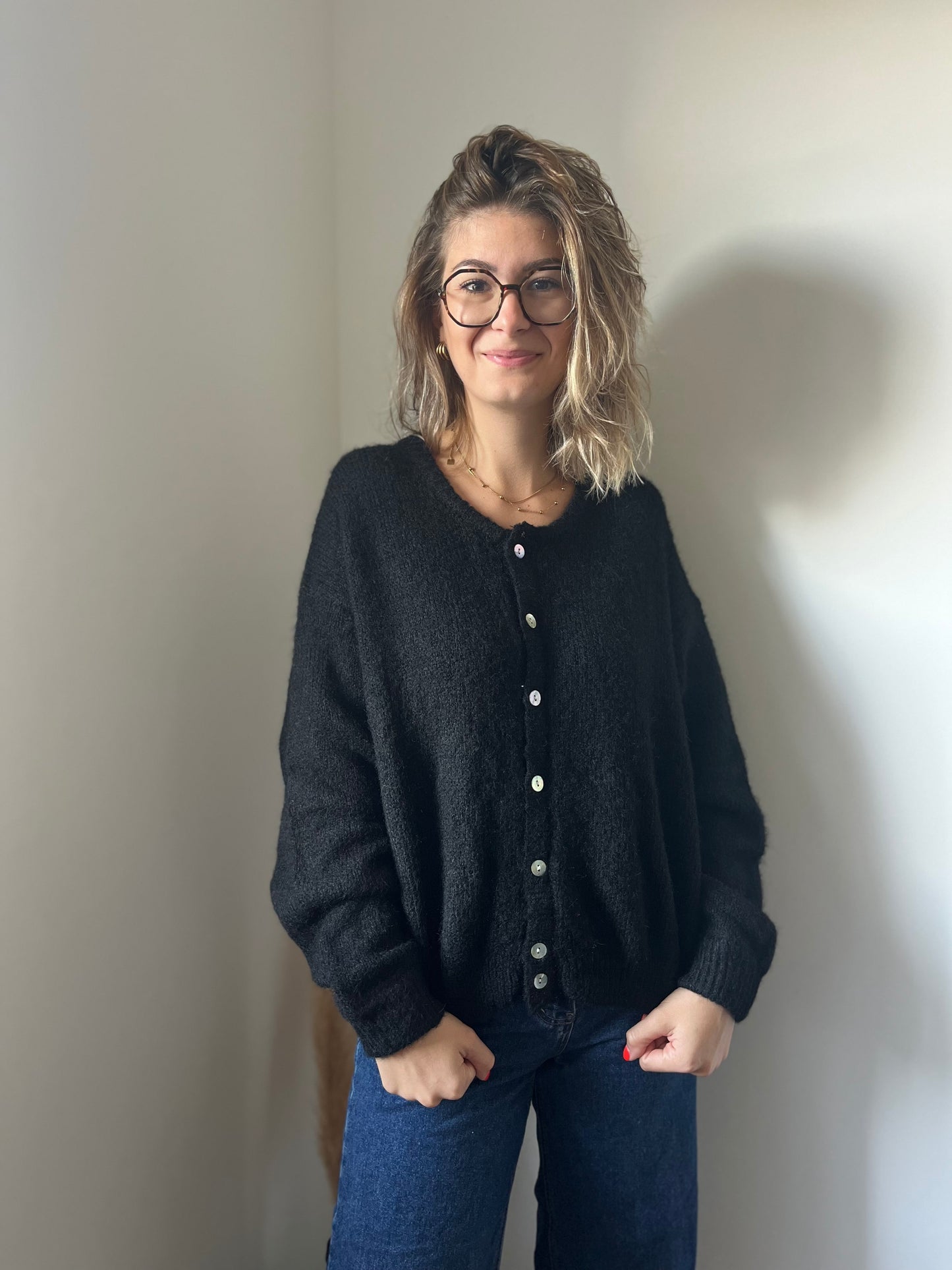 pull pour femme très tendance avec boutons sur le devant