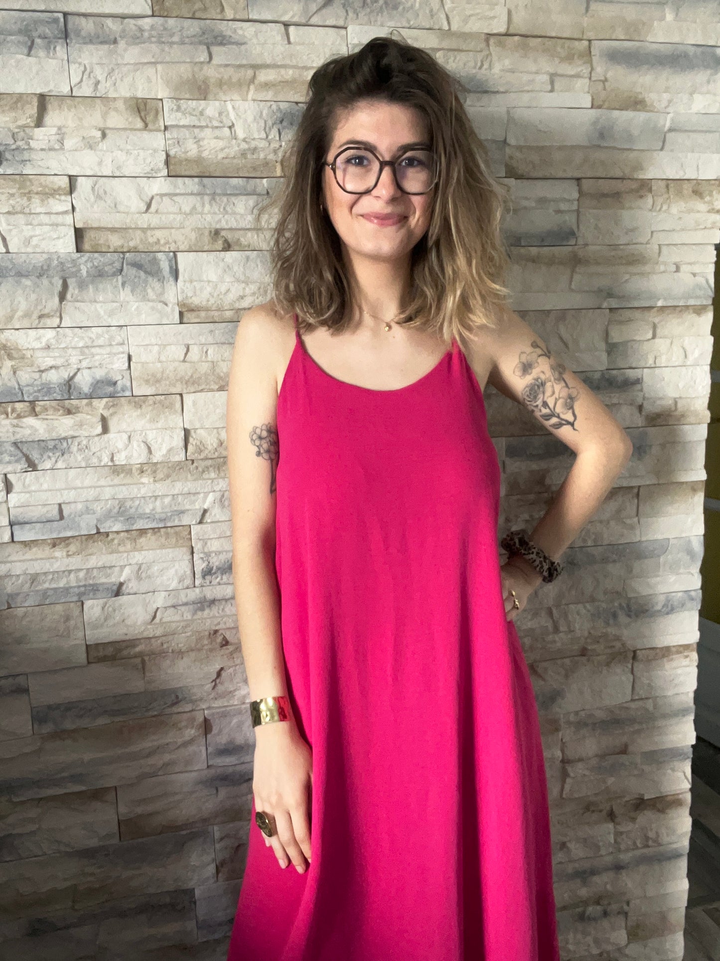 Robe, longue, couleur fuchsia, très agréable à porter