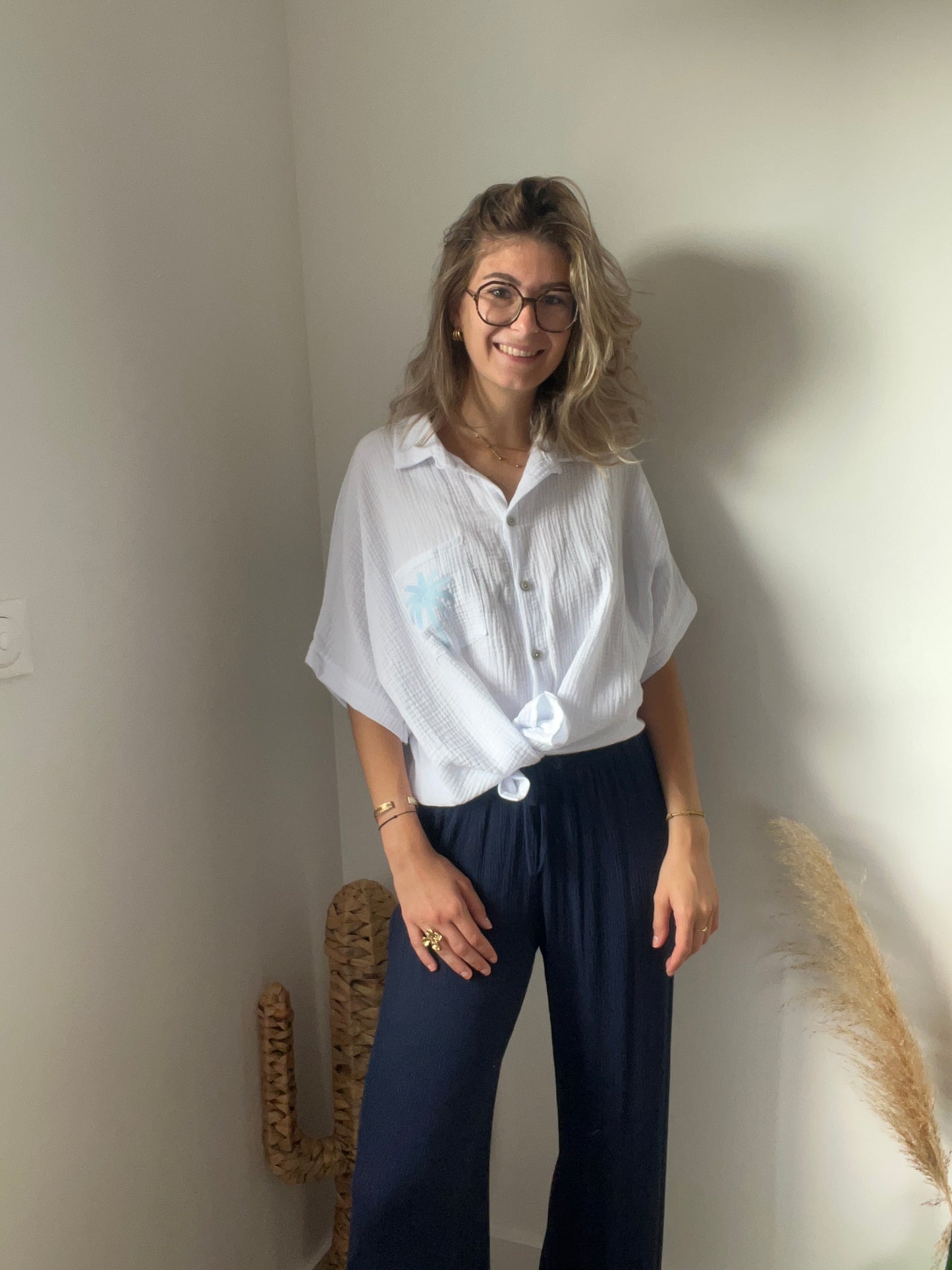 Détail complet du look, hyper agréable à porter et facile à accessoiriser