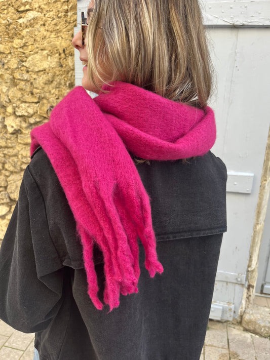 Les basiques à avoir pour chaque saison: guide complet pour une garde robe élégante