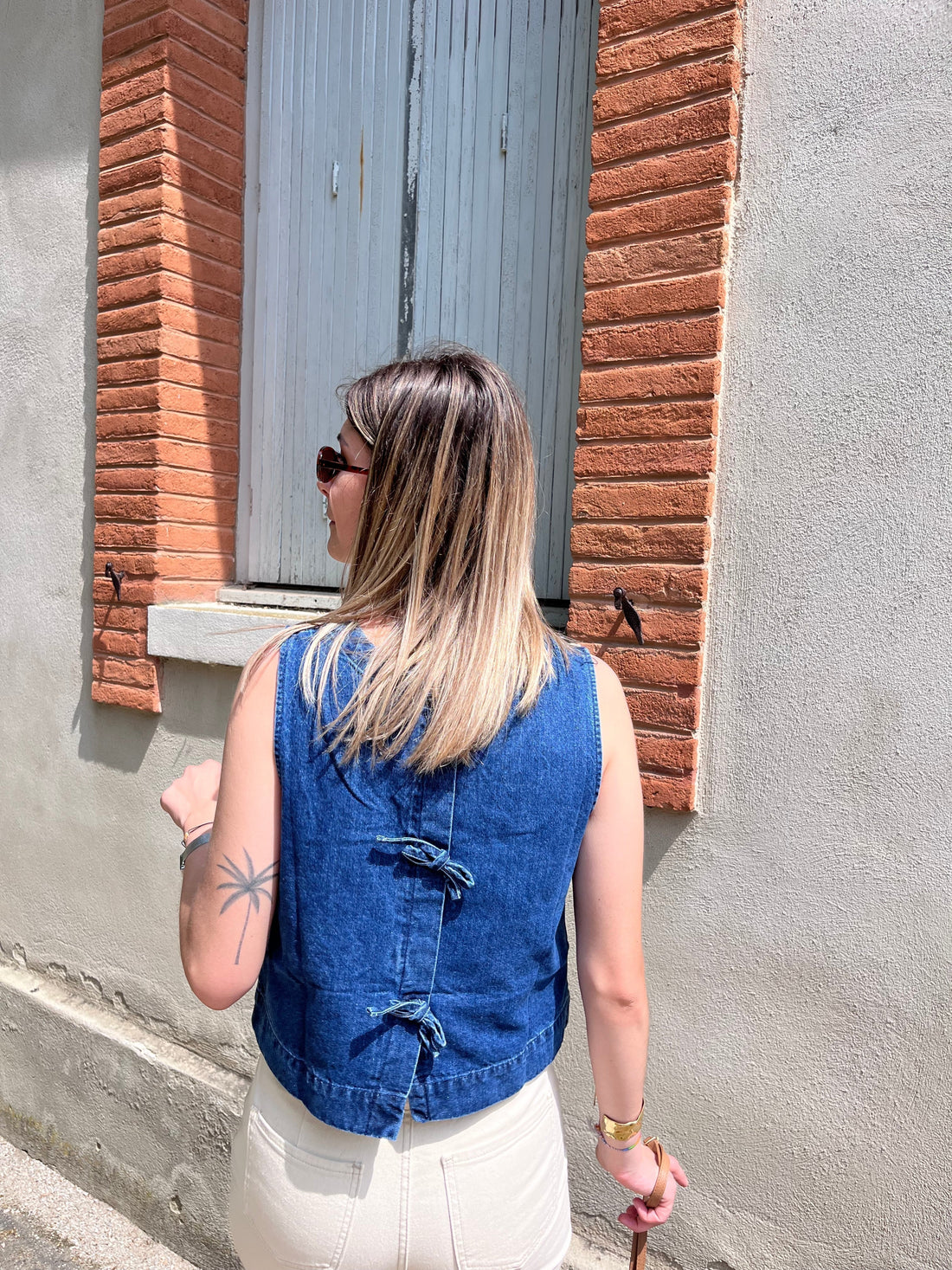 Les erreurs qui ruinent un look simple (et comment les éviter facilement)