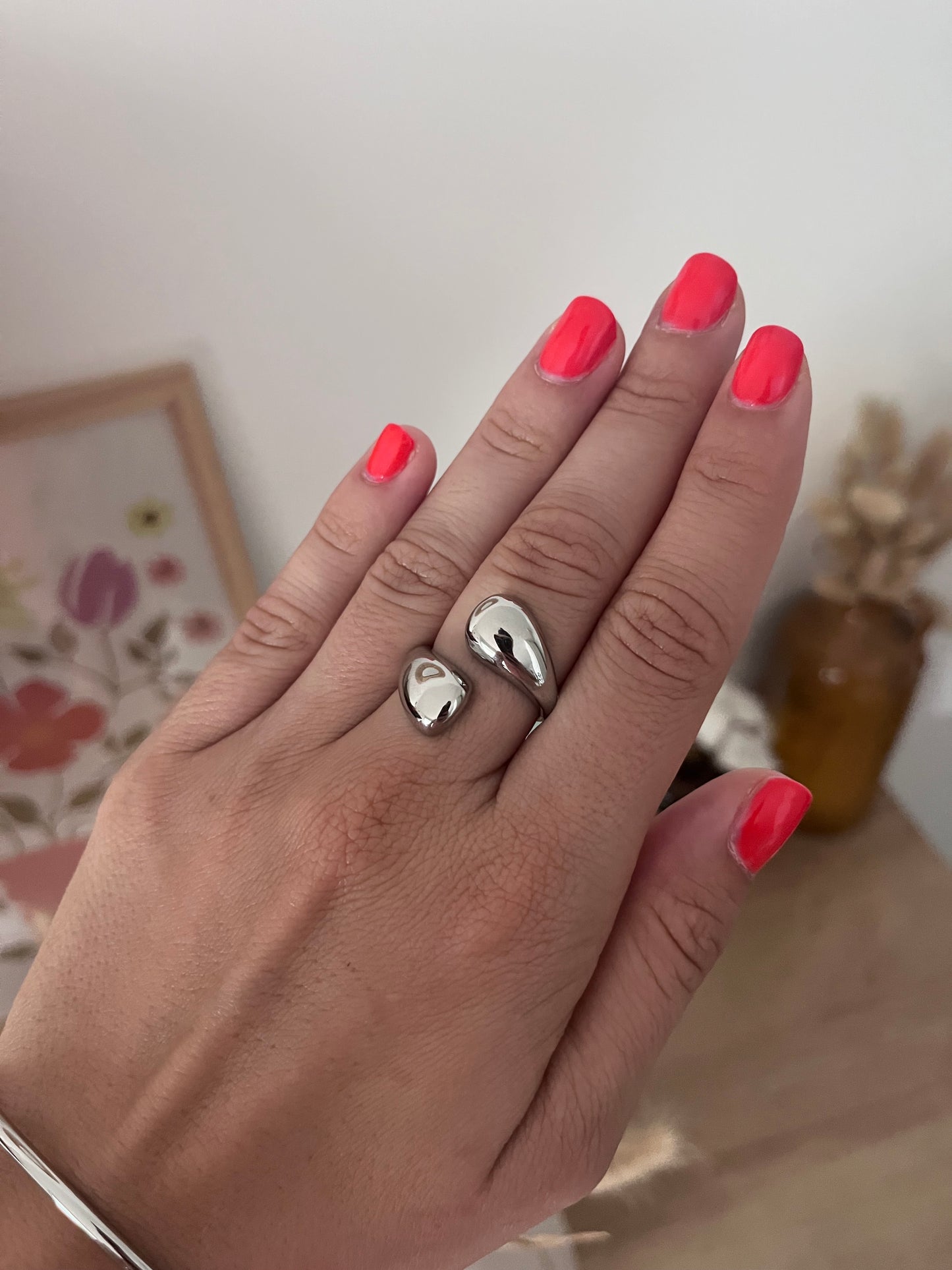 Bague pour femme de couleur argent en acier inoxydable taille réglable grosse et tendance 