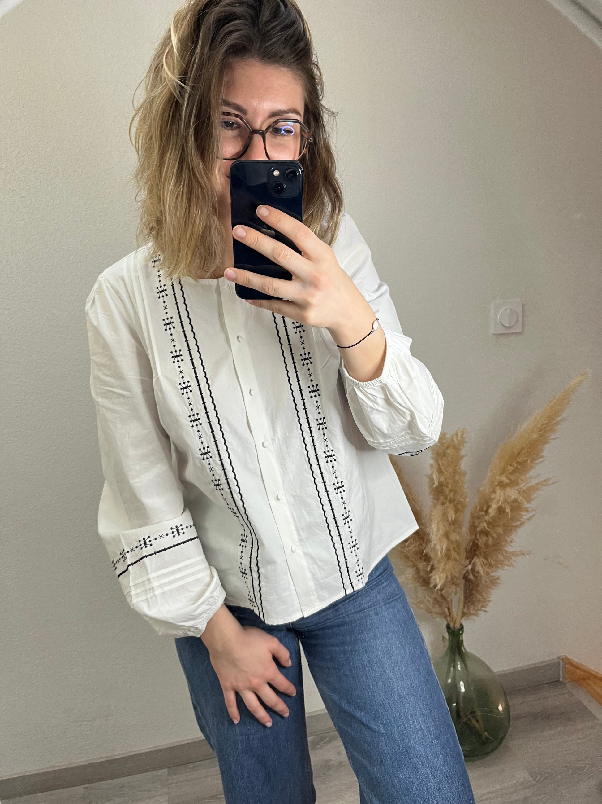 Blouse Romy blanche brodé 100% coton très Légère 