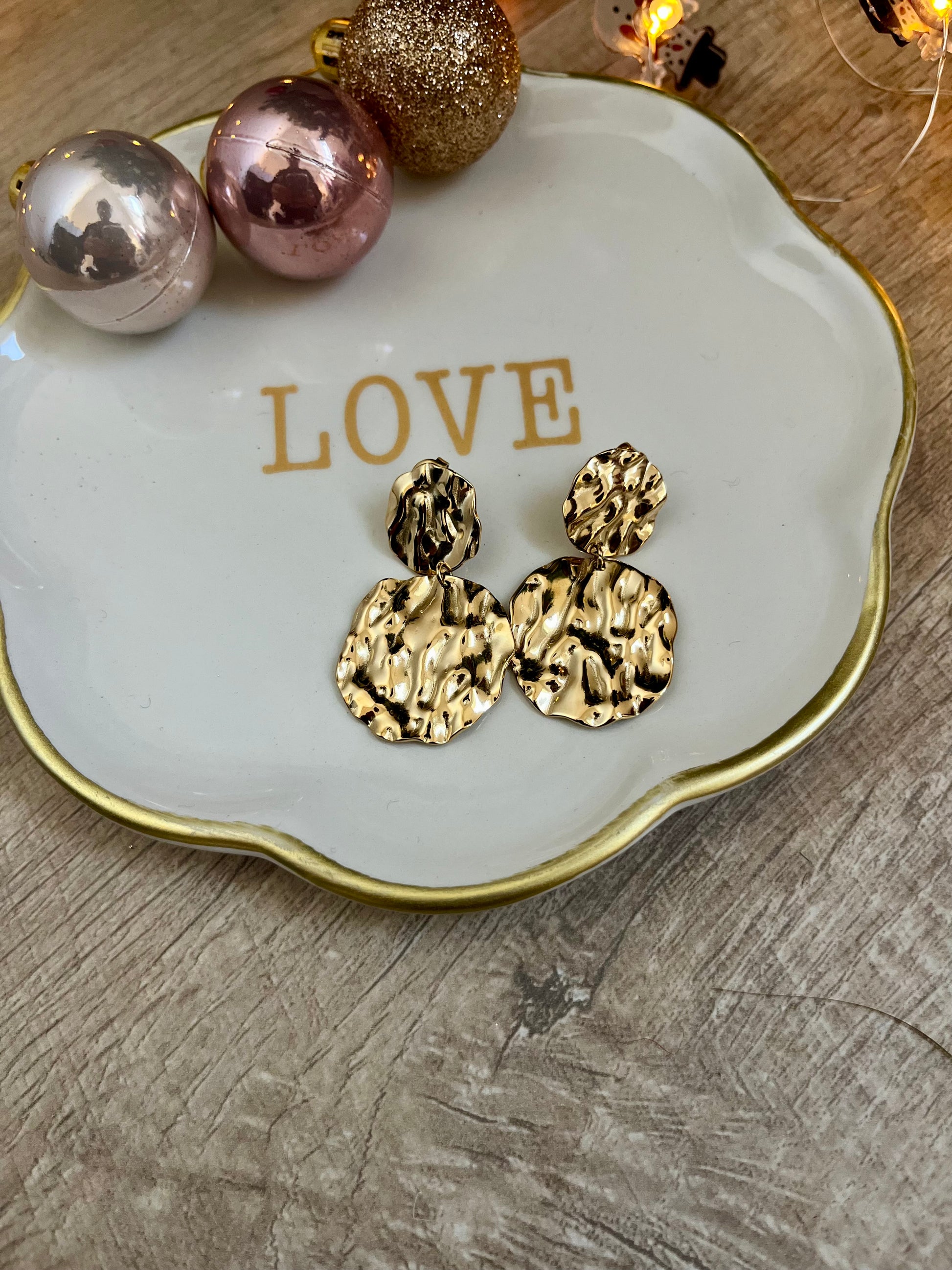 Boucle très tendance idéale pour les fêtes de fin d’année pour femmes et adolescente