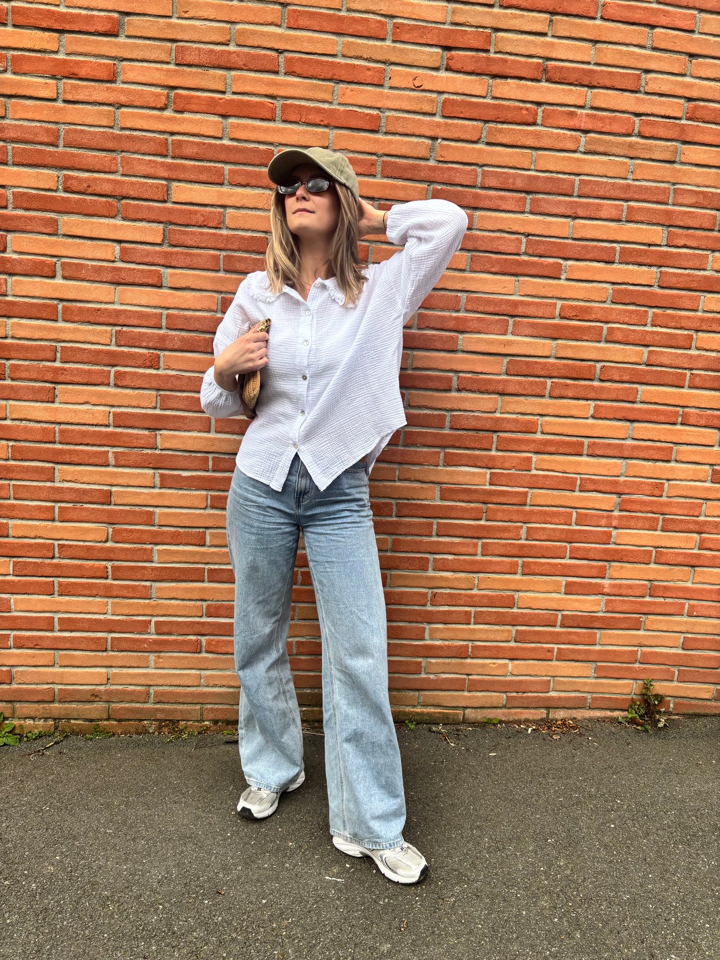 Casquette coton kaki femme, ajustable et tendance, idéale pour compléter une tenue casual ou sportive
