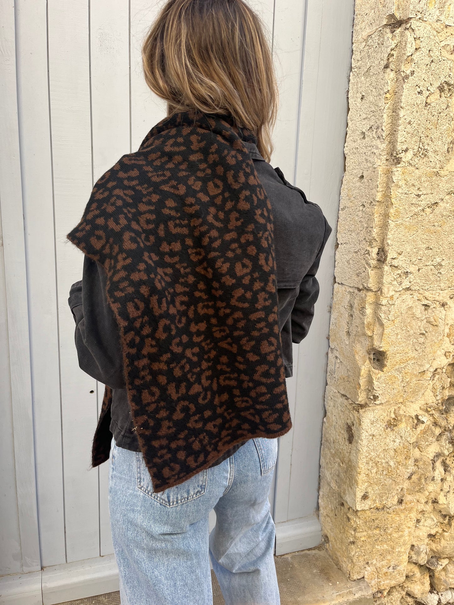 Echarpe douce motifs léopard très tendance 