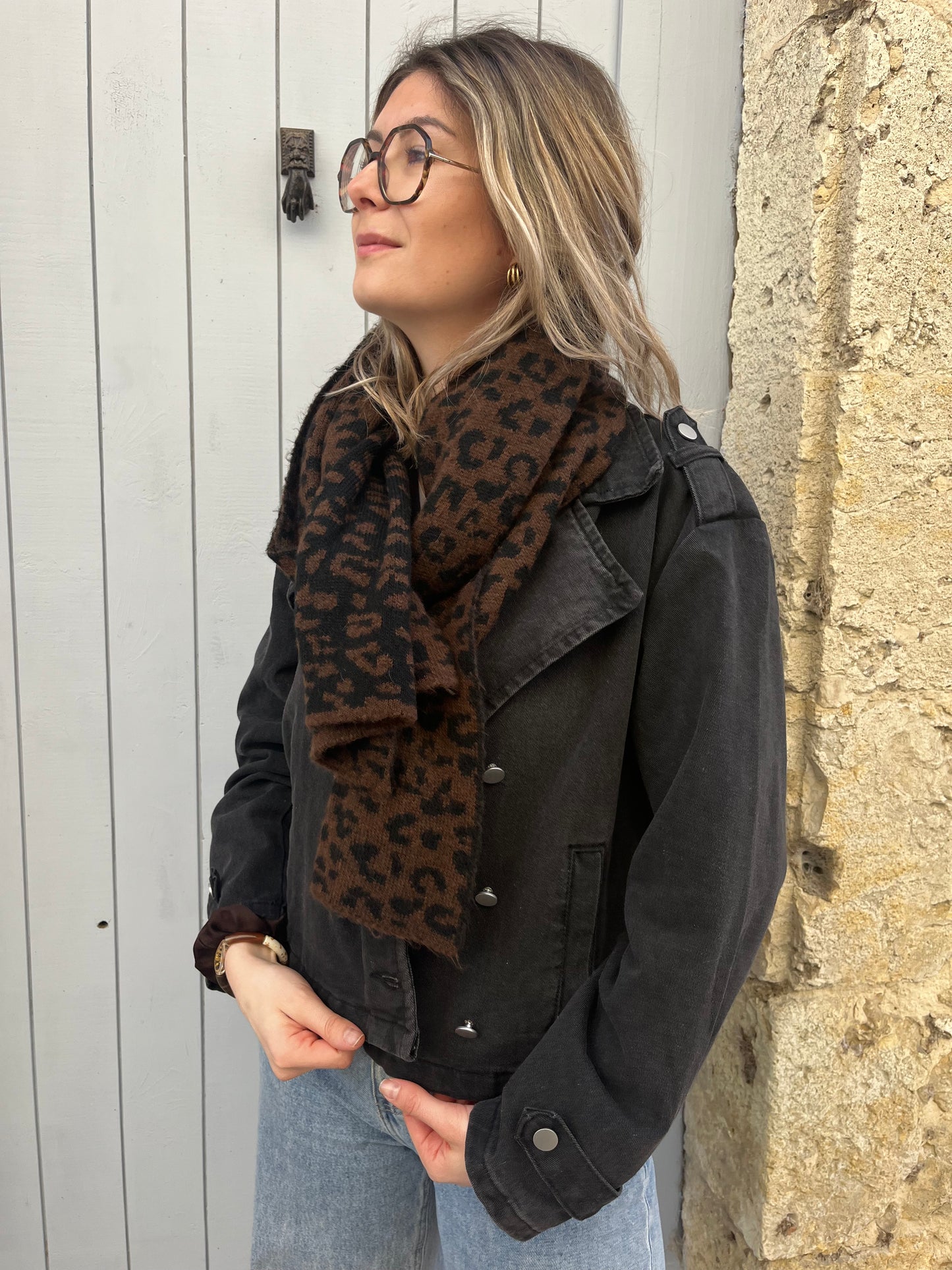 Echarpe pour femme a motifs léopard 
