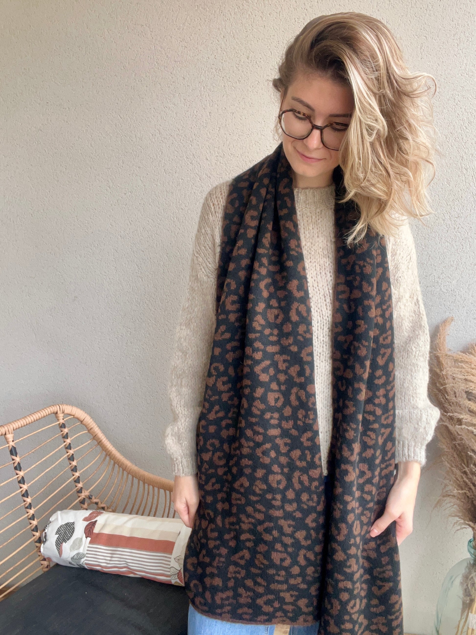 Écharpe très douce et très tendance pour femmes et adolescente idéale pour la saison hivernale