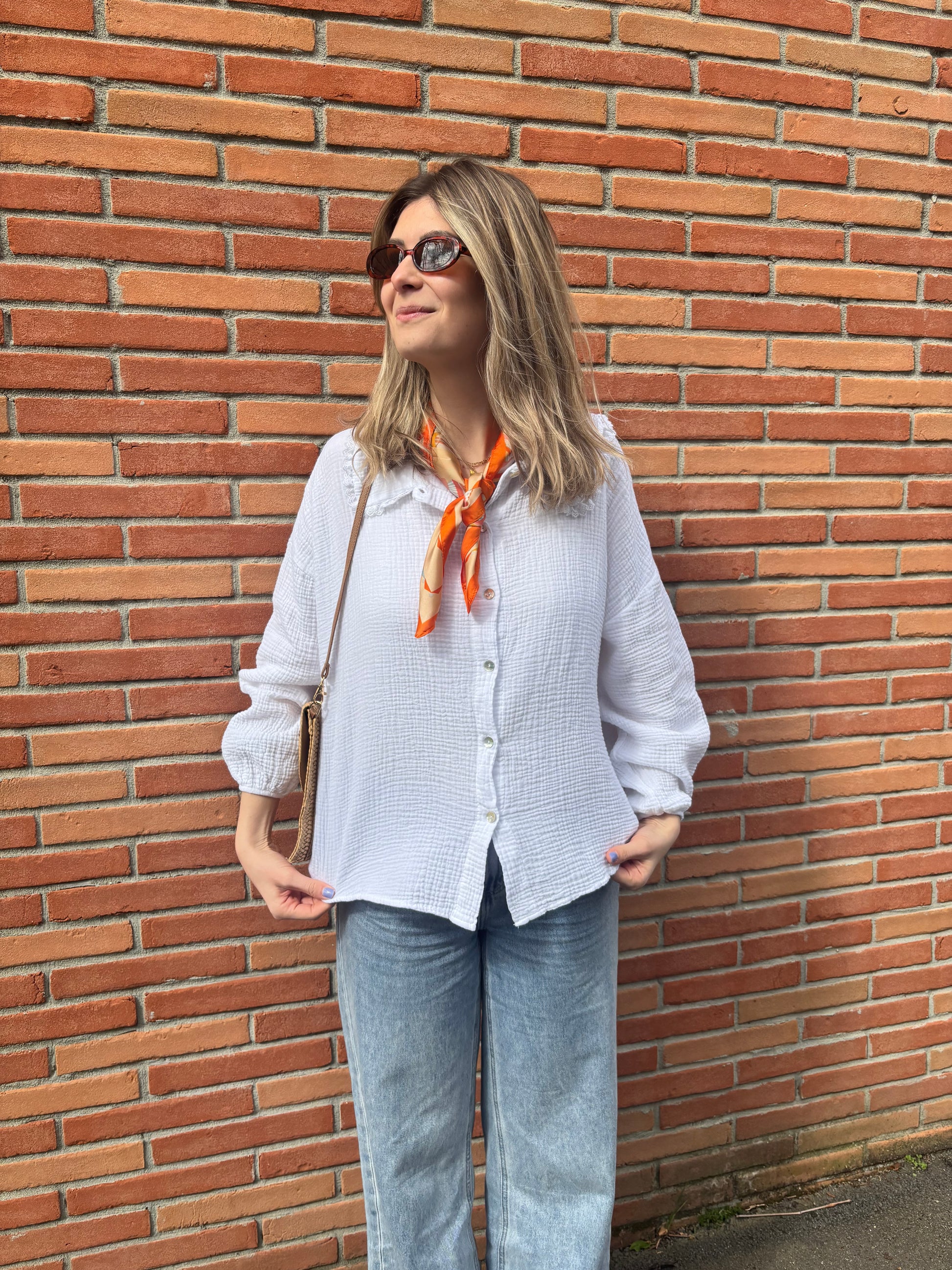 Foulard en soie orange imprimé motifs pour femme
