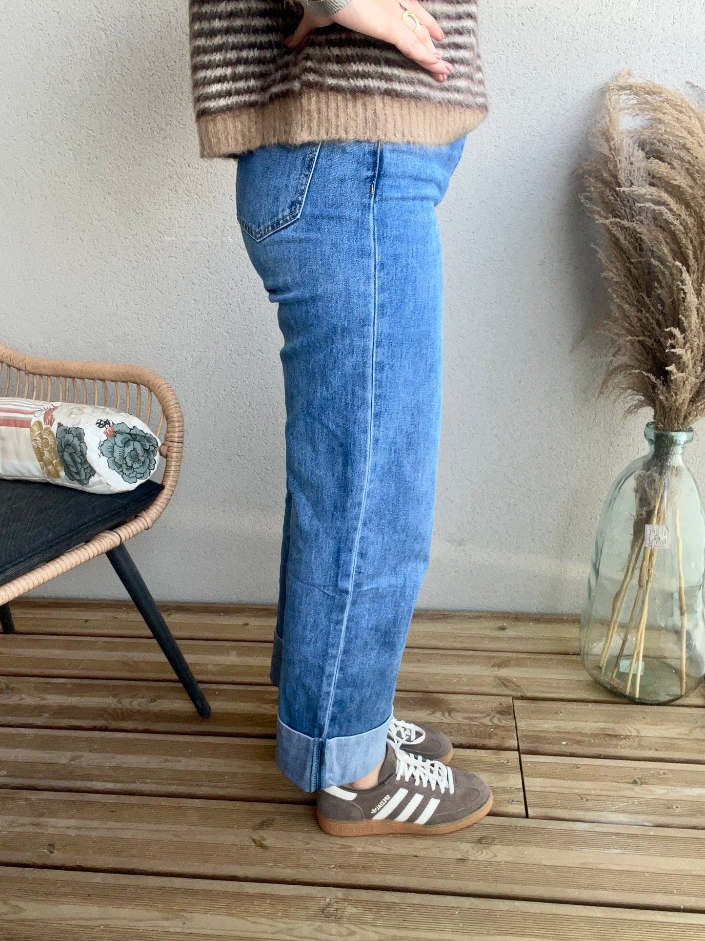 tombe parfaitement bien jean bleu jean idéal pour toutes les saisons 