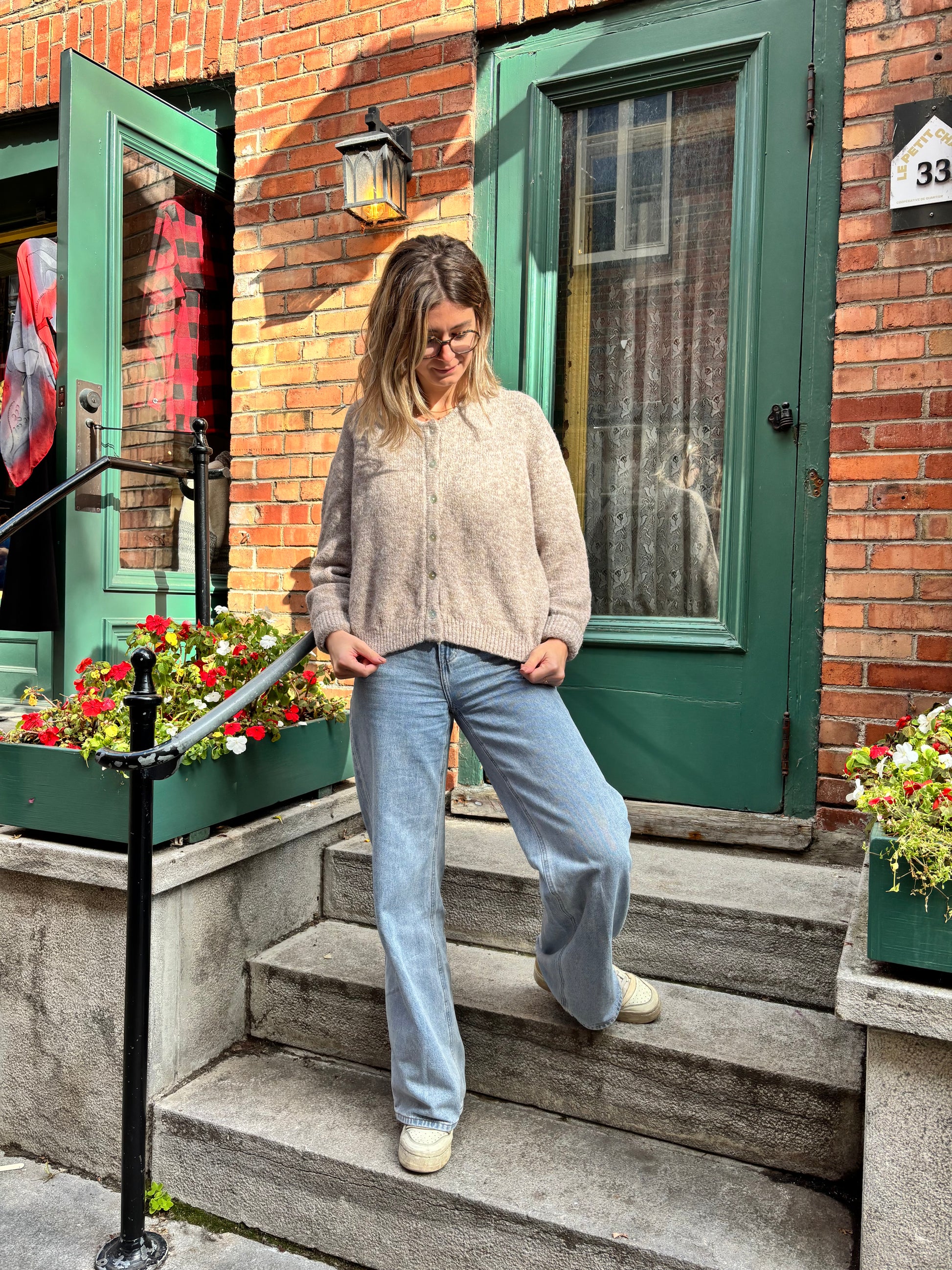 Jean pour femme hyper tendance de couleur bleu clair 