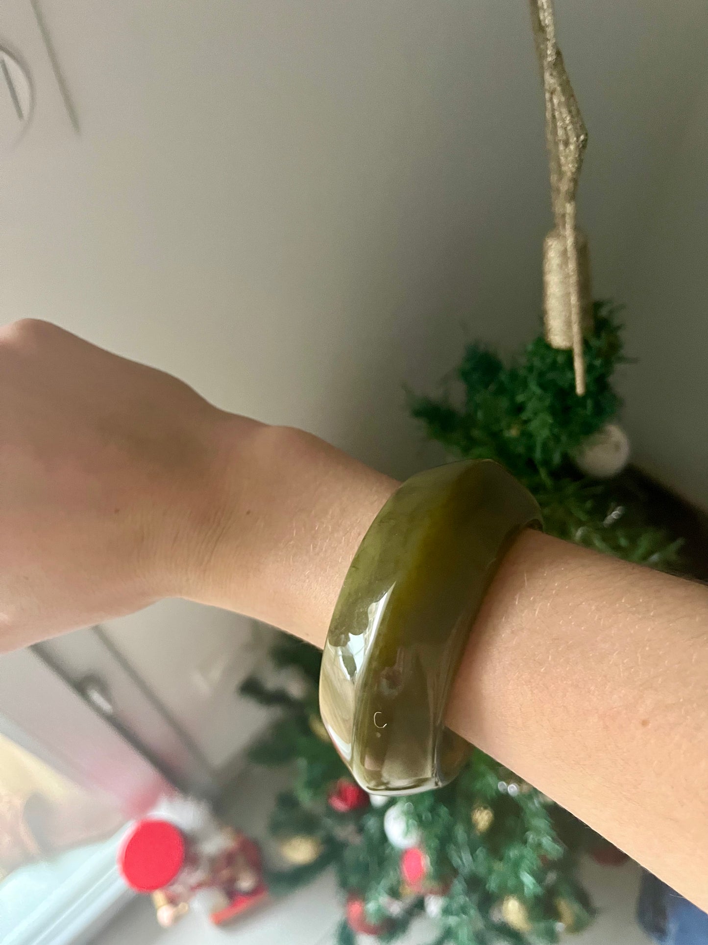 Jonc très tendance pour habiller une tenue de fête ou une tenue traditionnelle 