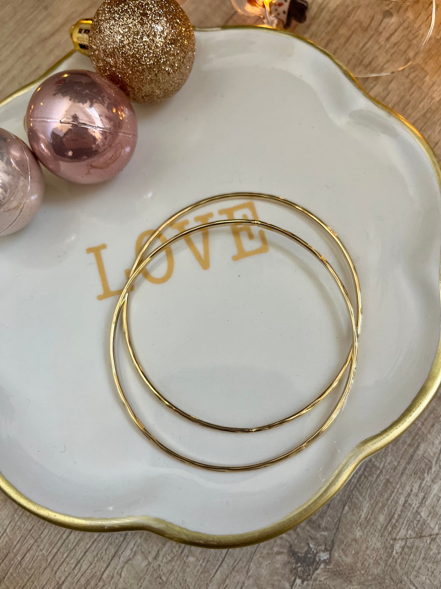 Jonc pour femme et adolescents taille unique très élégant pour sublimer vos tenues 