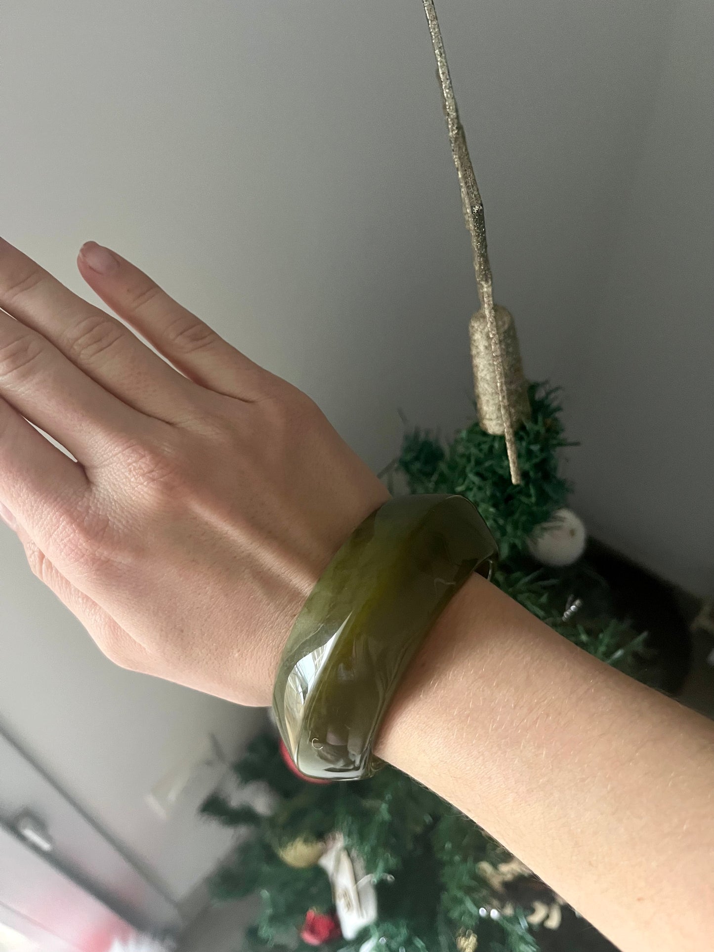 Jonc en forme carré épais pour femme très tendance 