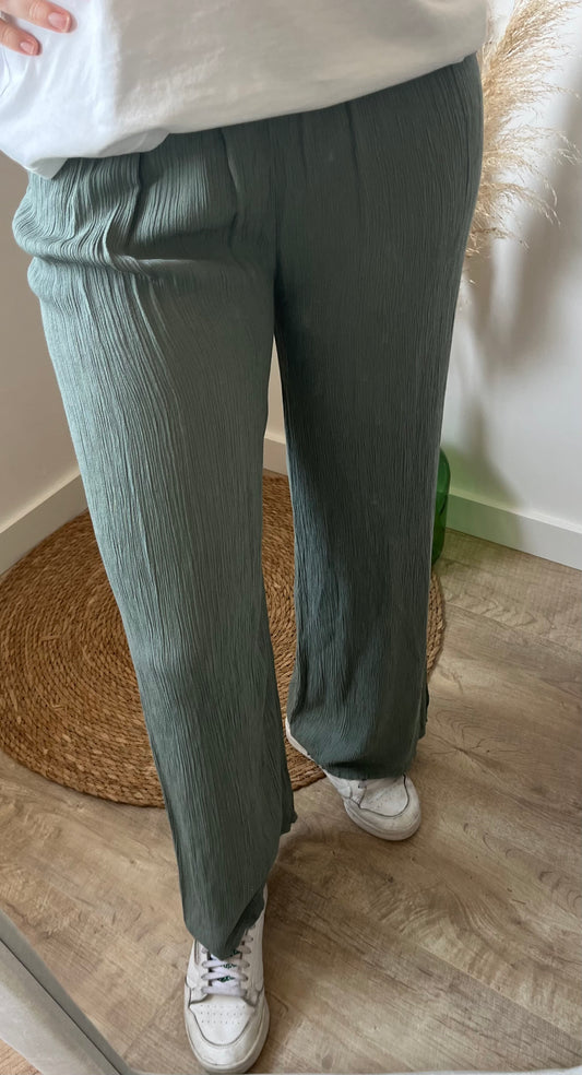 couleur kaki idéal pour des événements festifs