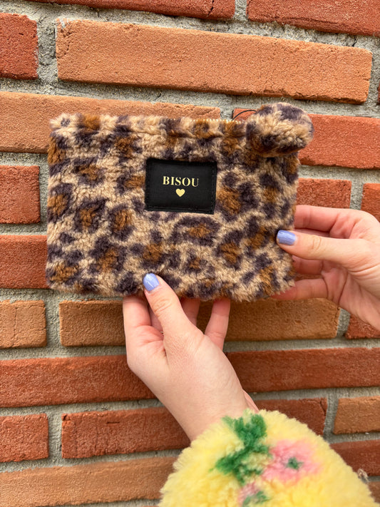 Pochette femme léopard douce avec fermeture zippée
