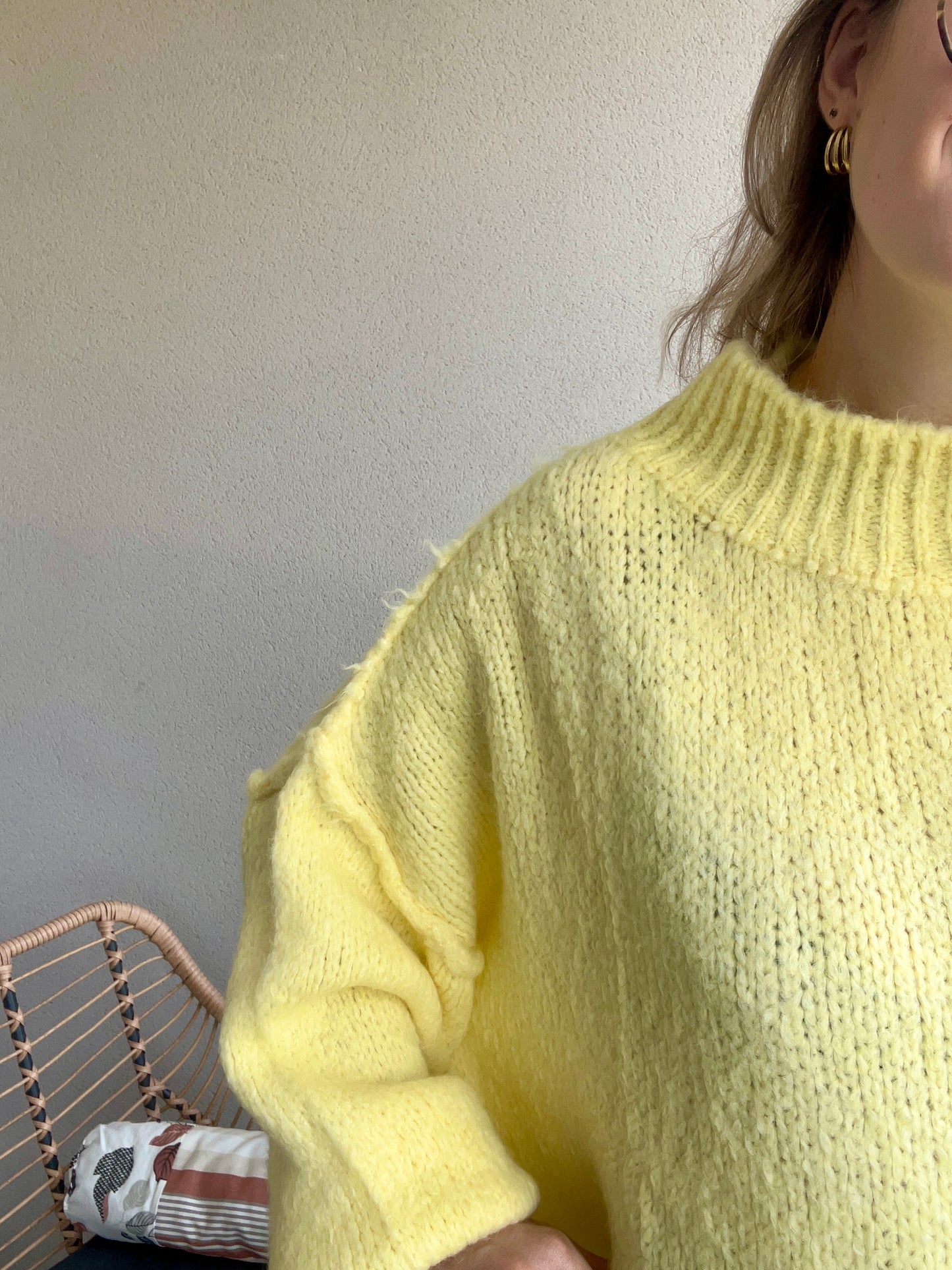 Pull en maille pour femme de couleur jaune, over size