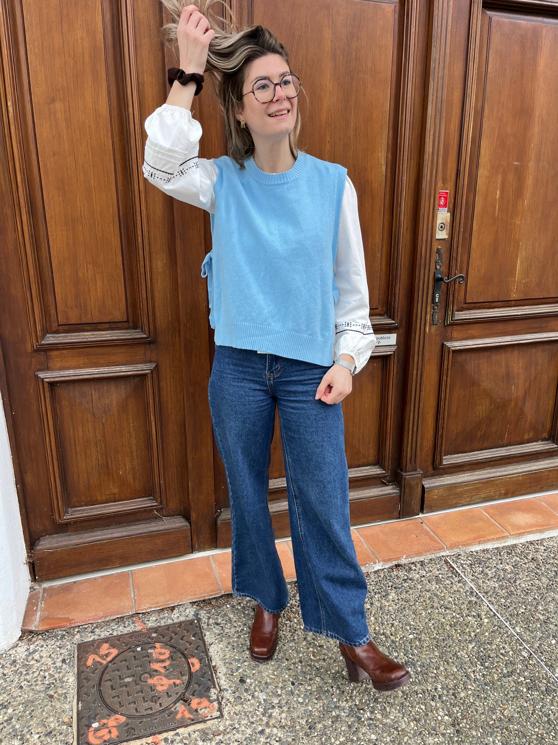 Pour femmes, prétendant de couleur bleu clair col rond 