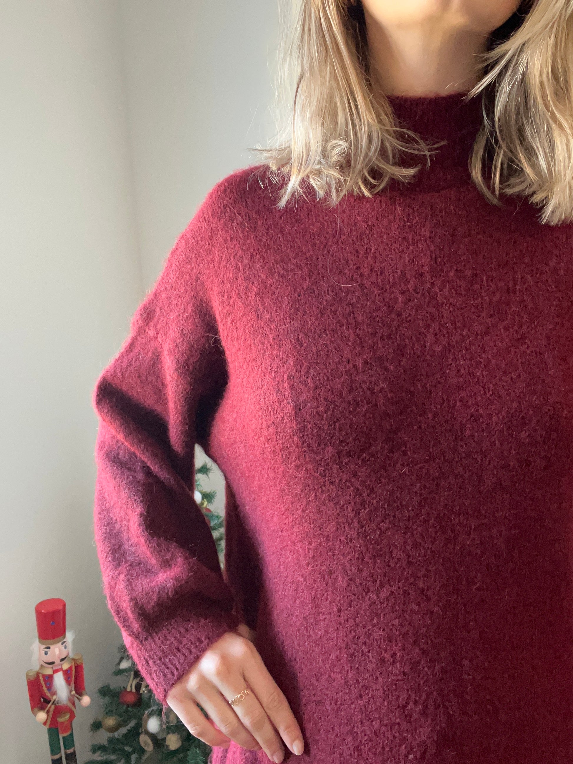 Robe pull très chaude pour la saison de couleur bordeaux très tendance et hyper douce 