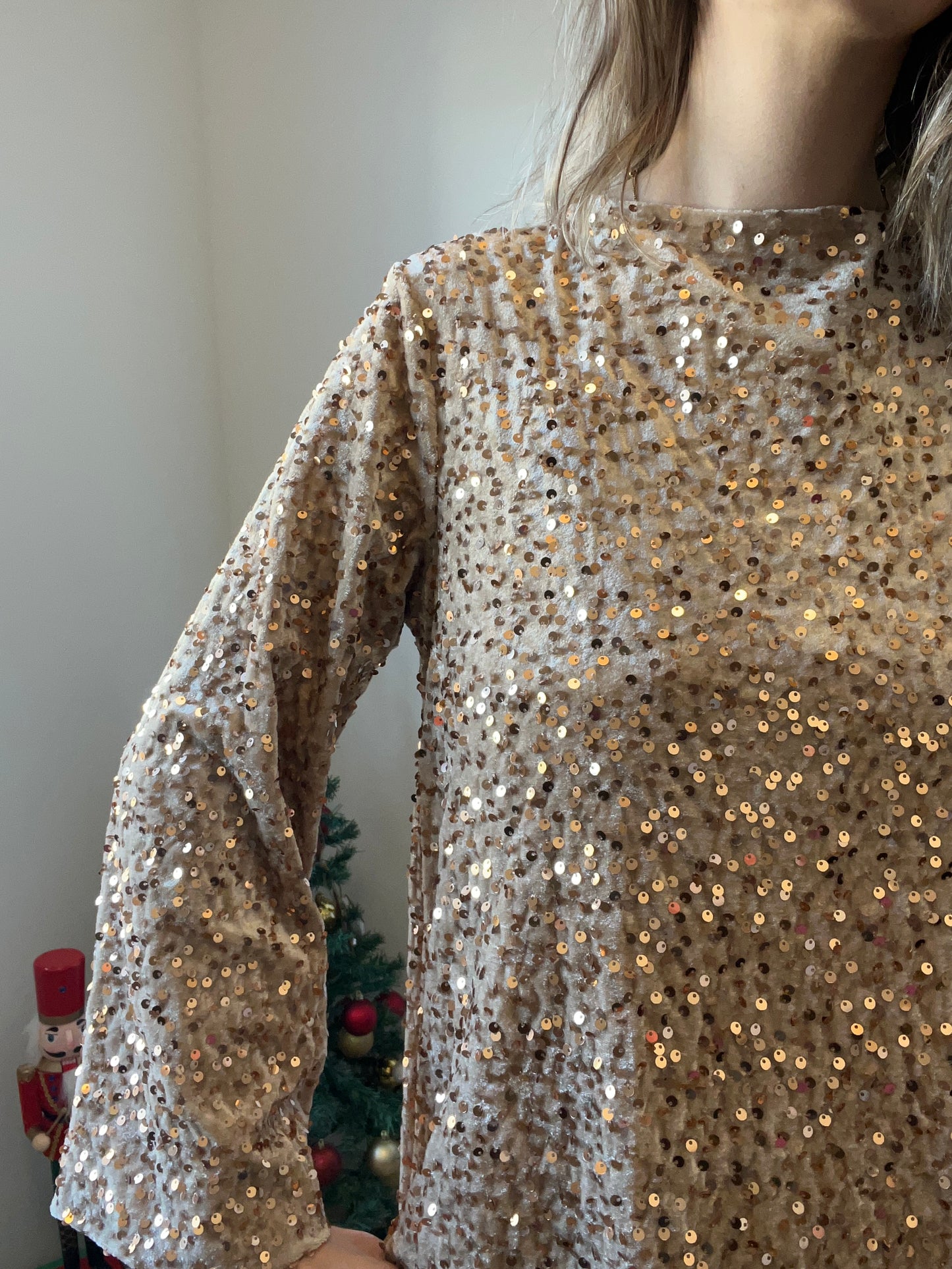 Robe à sequins de couleur beige taille unique du 36 au 40 