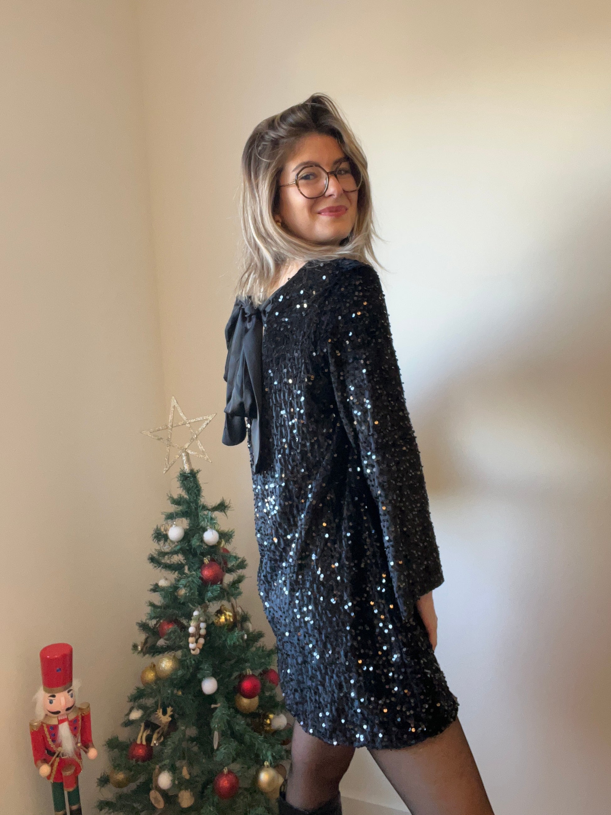 Robe pour femme, très chic pour les occasions, robe, très habillée et agréable à porter