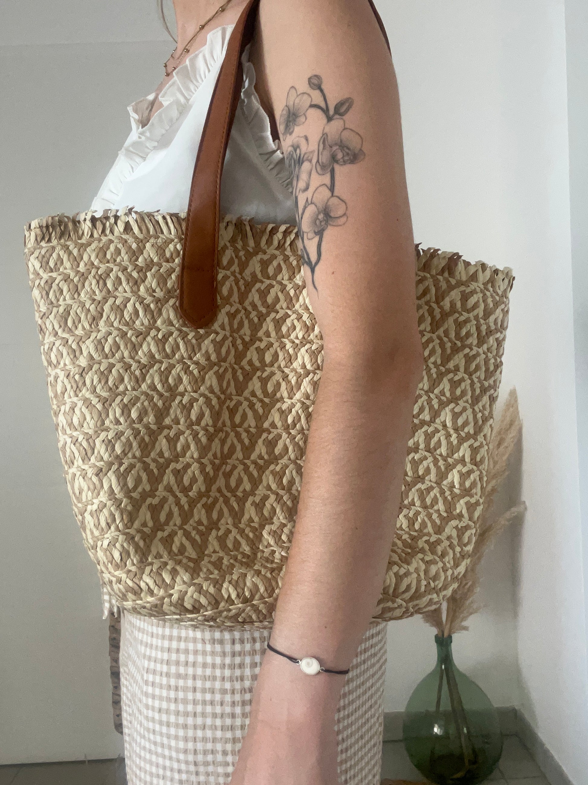 L44cm H30cm P14cm.