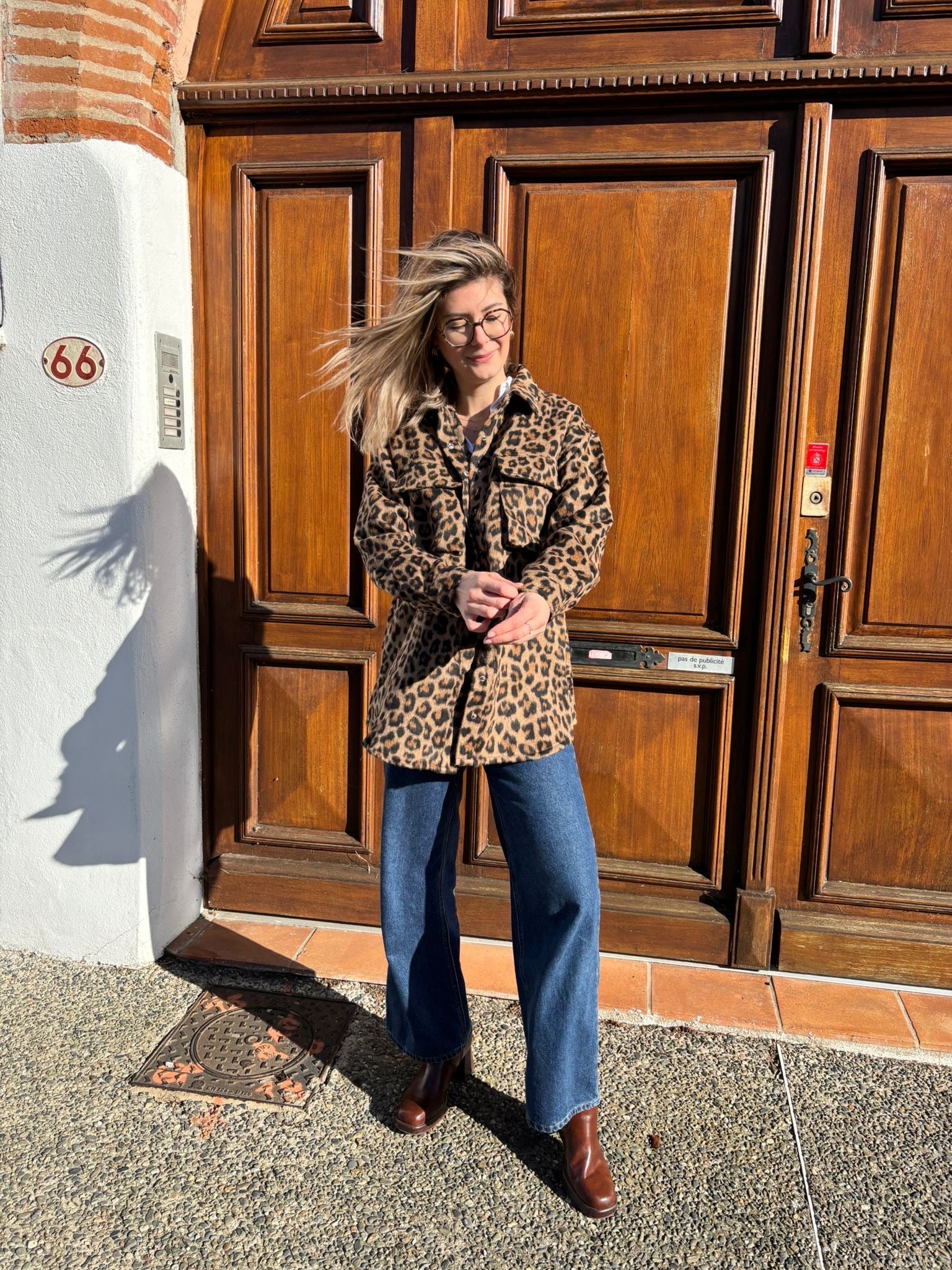 Veste coupe oversize motifs Leopard pour femme très douce pour la saison automnale et hivernale 