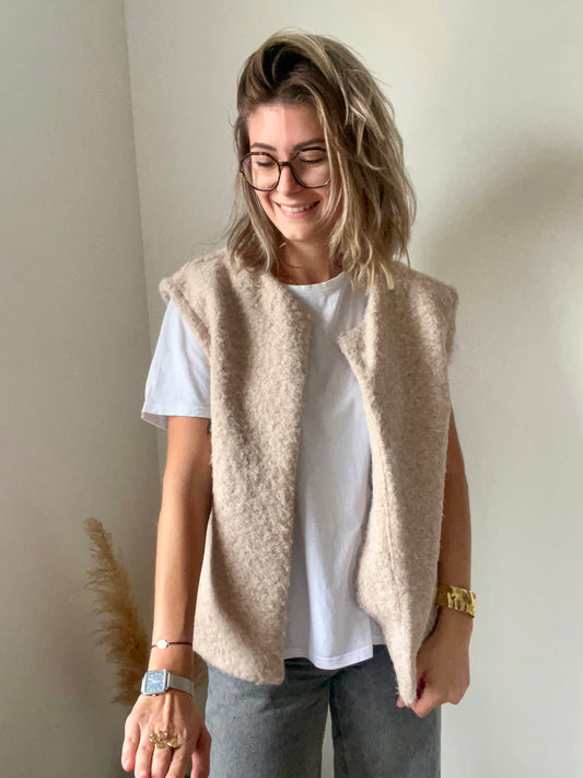 Veste sans manches femme avec poche sur le côté de couleur beige