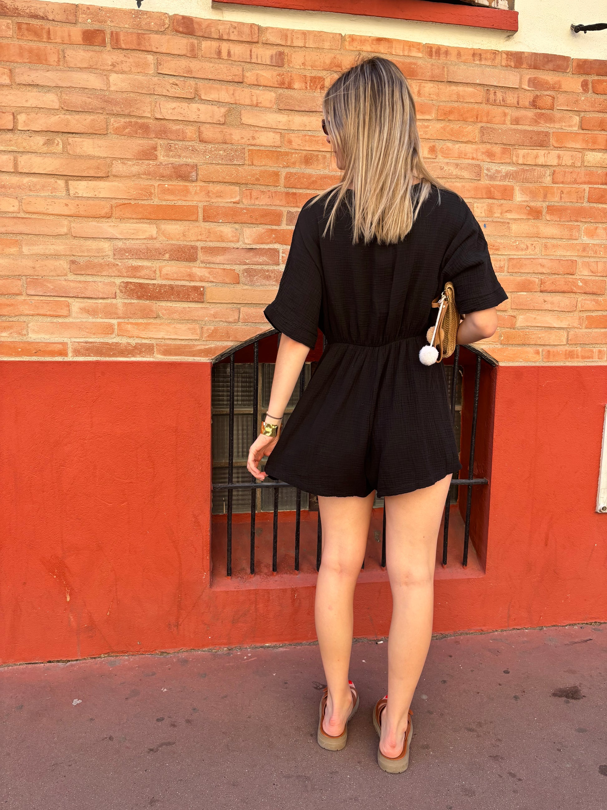combishort pour femme elegante et hyper tendance taille elastique