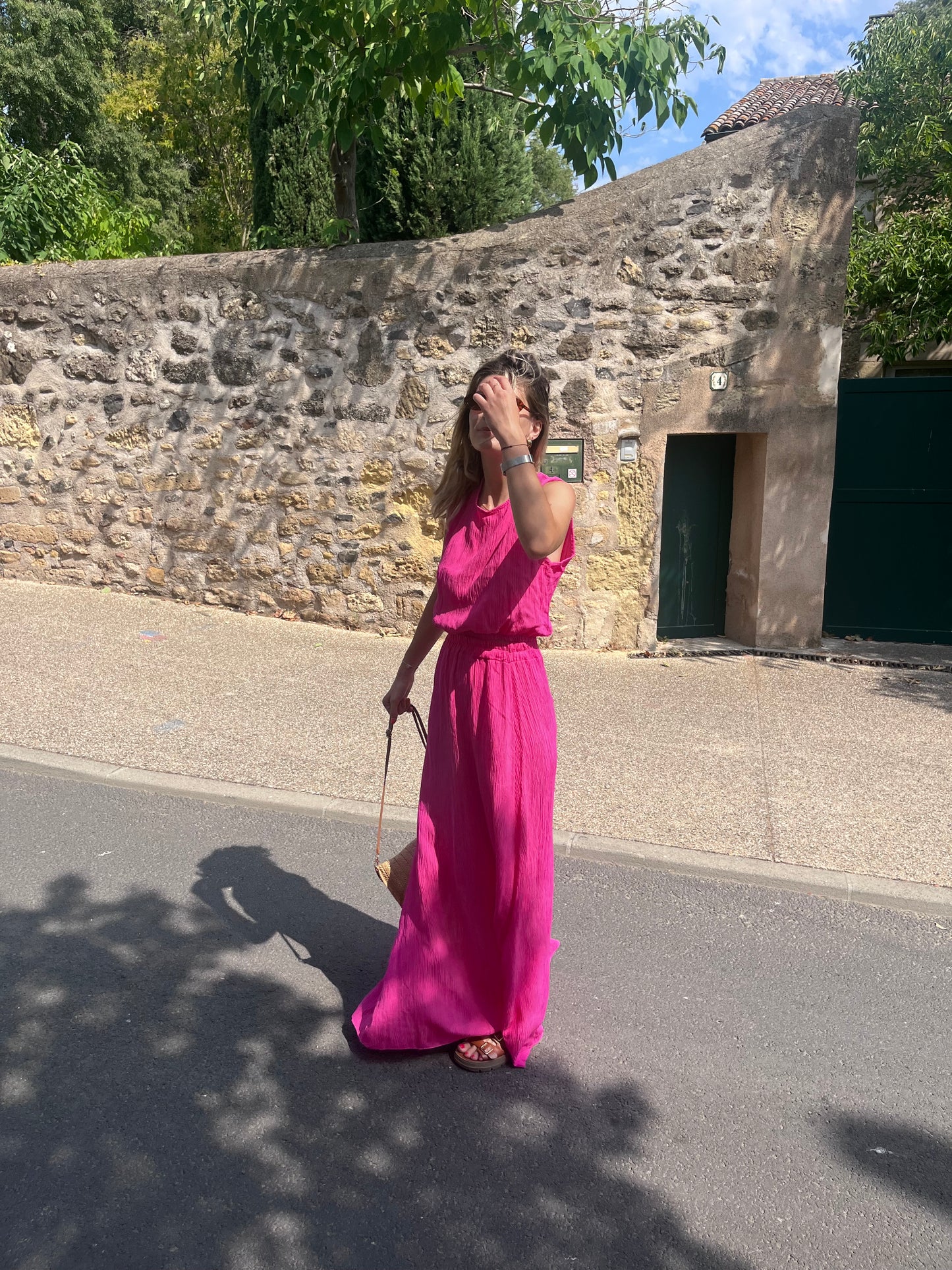 ensemble long femme tendance de couleur fushia a legere paillettes 