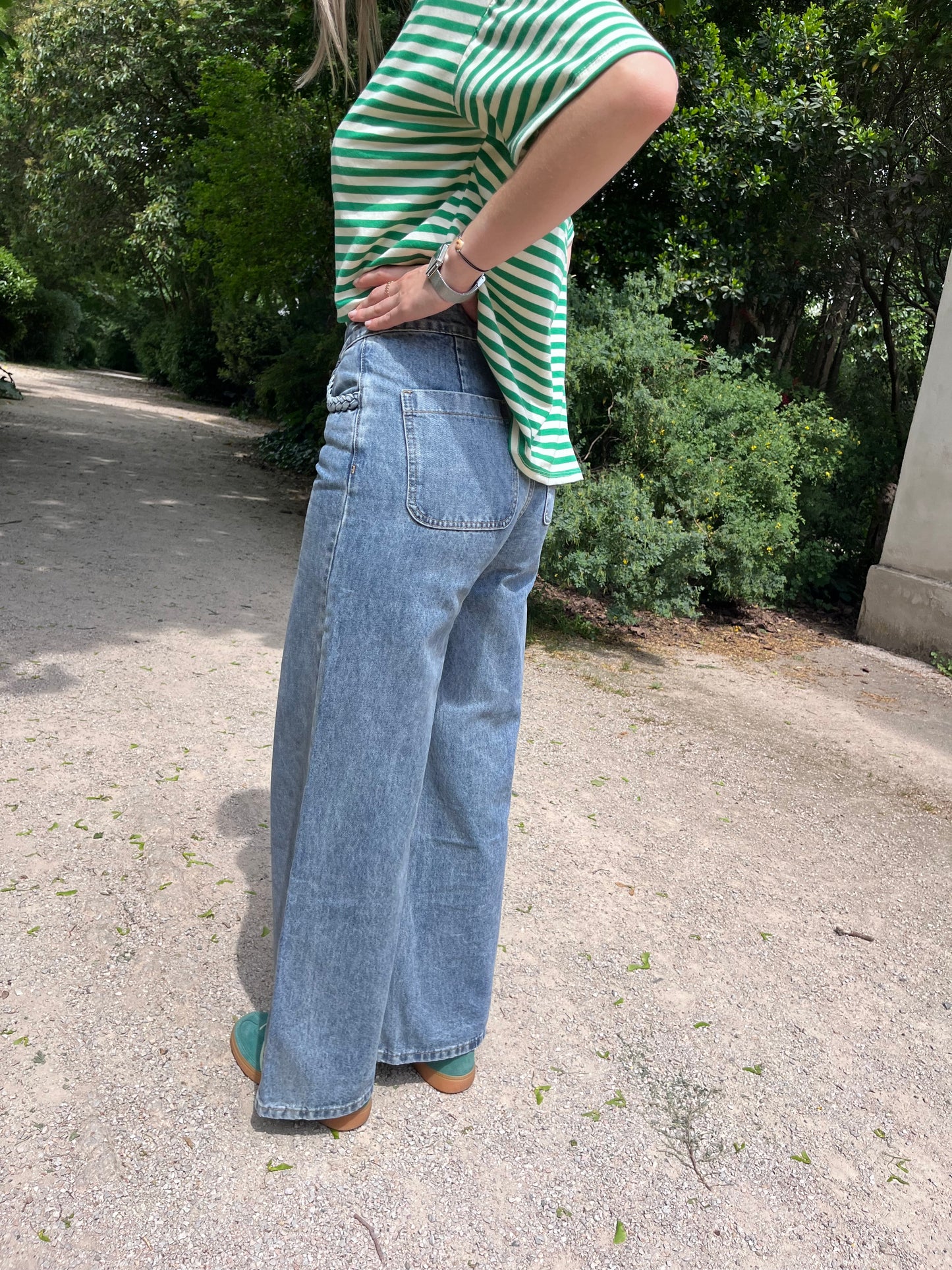 Jean femme taille haute taille parfaitement bien 