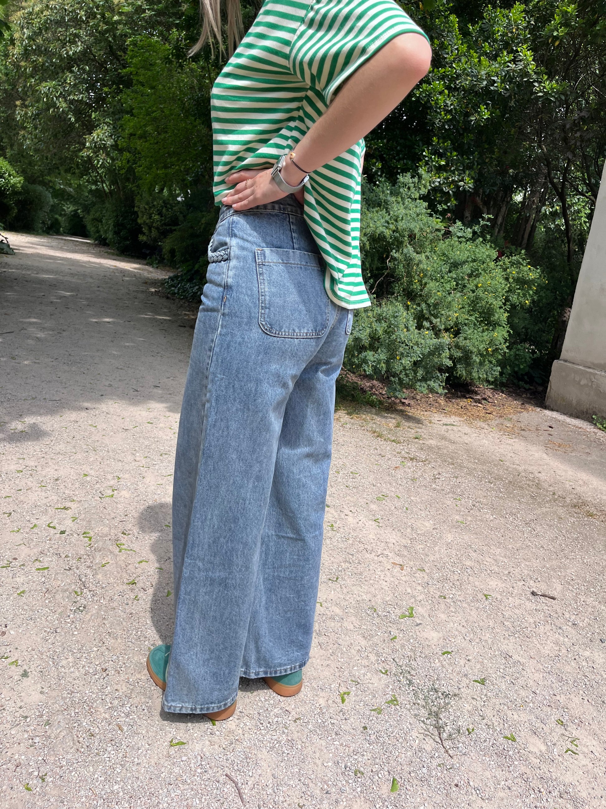 Jean femme taille haute taille parfaitement bien 