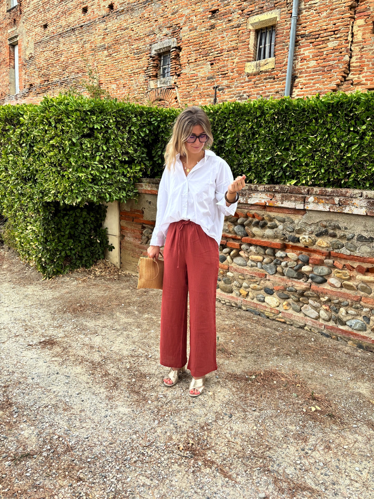 pantalon fluide pour femme de couleur rouille taille elastique 