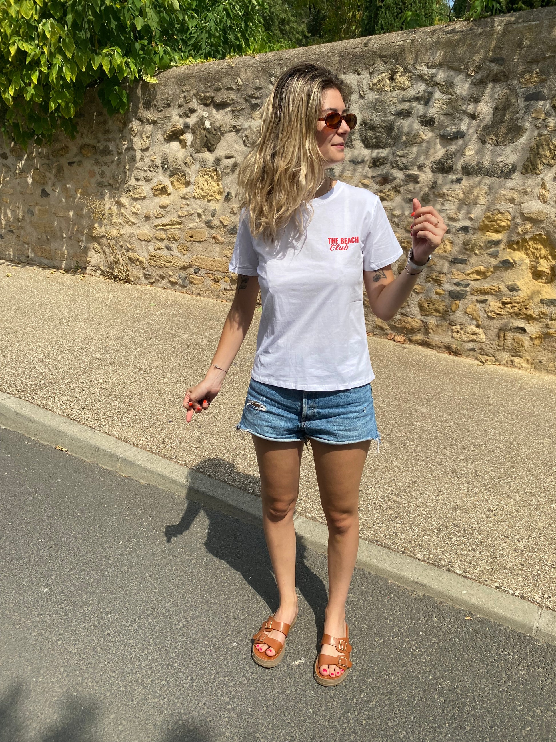 tshirt manches courtes pour femme a motifs sur le devant et derrière tendance